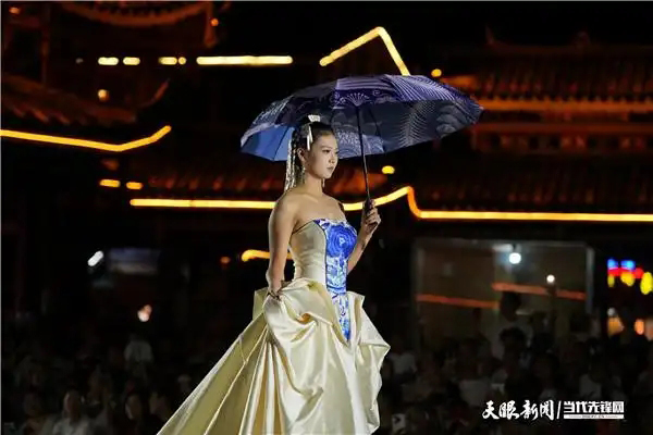 民族元素邂逅时尚潮流——贵州“村T”线上线下圈粉