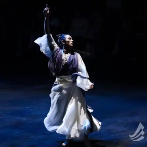 当“屈原”遇见T台 上海品牌亮相时装周，让《离骚》“穿”在身上