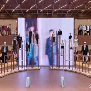 UR解锁全球化密码，重塑沉浸式快时尚体验