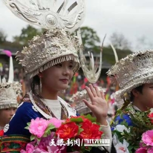 G视觉｜以银为饰，以服为书——苗年盛典上演最美民族时装秀