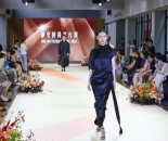 “即看即买”展售一体！青砖T台映霓裳，百年张园变时尚秀场