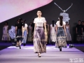 艺术与时尚的碰撞！大学生设计作品走上T台