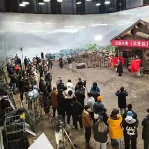 “京剧+电影”讲述红色故事 戏曲电影《邓恩铭》将推出