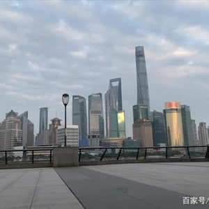 上海物流切断，全国奢侈品生意卡住