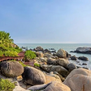 10月1日起，三亚大小洞天旅游区免费开放