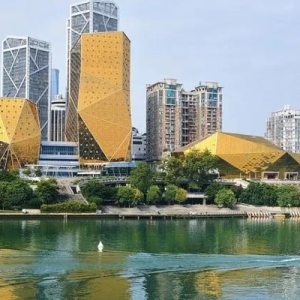“留不住打工人”的五座城市：工资低、房租贵，买房难
