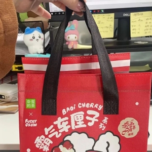 突然火了！大批年轻人开始囤！“省下一个包的钱，不觉得丢人”