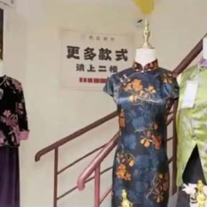 穿旗袍、住老洋房……外国游客入乡随俗感受上海年味→