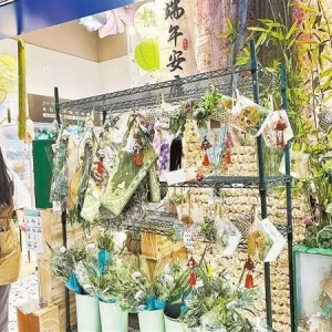 传统端午注入时尚元素 重庆消费市场掀起“国潮风”