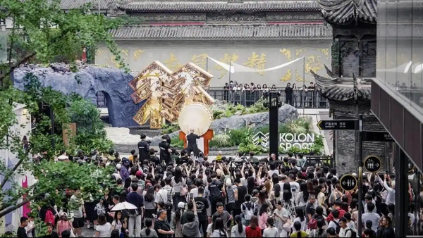 时尚WEEKLY｜NEXY.CO首座大师旗舰店落户成都，可隆“咬山集”登陆成都太古里