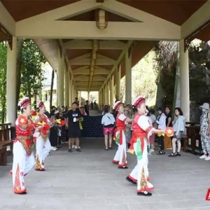 川渝百家旅行商齐聚张家界 共探西线旅游新魅力