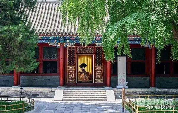 恭王府馆内首个当代时尚艺术大展开展 推动“精雅生活”成为新的文化符号