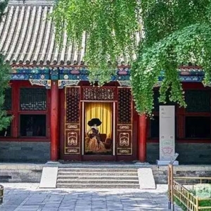 恭王府馆内首个当代时尚艺术大展开展 推动“精雅生活”成为新的文化符号
