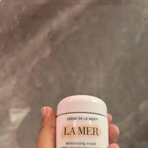 抗衰老的护肤品哪个牌子好？抗皱美白产品盘点，十大高赞品牌分享