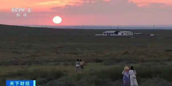 太空舱里看星星！韩国游客解锁来华旅游新玩法→