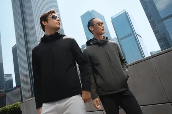 男士衣柜百搭常客，七匹狼夹克解锁新季穿搭，型到犯规